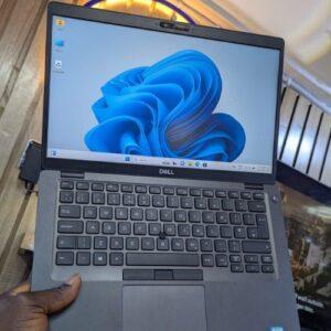 [UK Used] Dell Latitude 5400 Core i5 Laptop (8th Gen, 8GB RAM, 256GB SSD, Touchscreen)